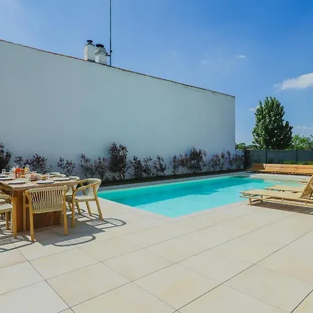 Villa Villa Climatisee Proche Mer, 4 Chambres Et 4 Salles De Bain Le Bernard